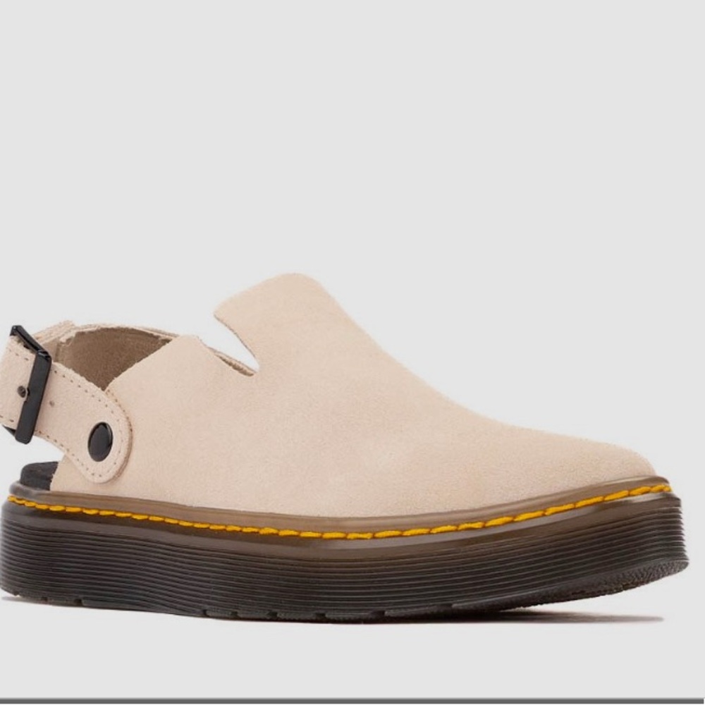 Dr. Martens Tan Carlson Mules New size 6/ 6.5 us